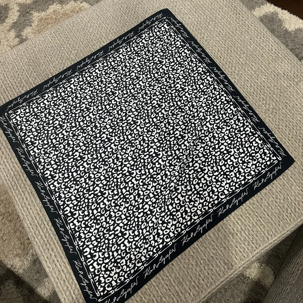 Karl Lagerfeld Black & White Scarf